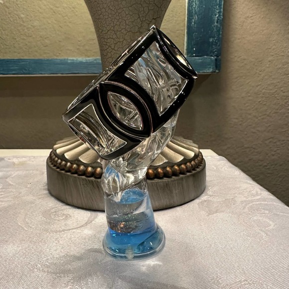 Jet Black Enamel Inlay & Silver Tone Stretch Bracelet - Picture 6 of 11